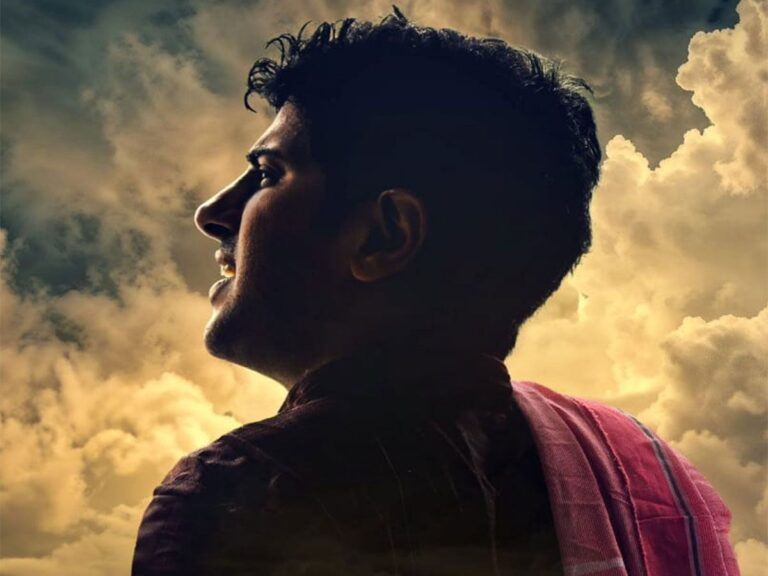 Dulquer Salmaa Aakasamlo Oka Tara