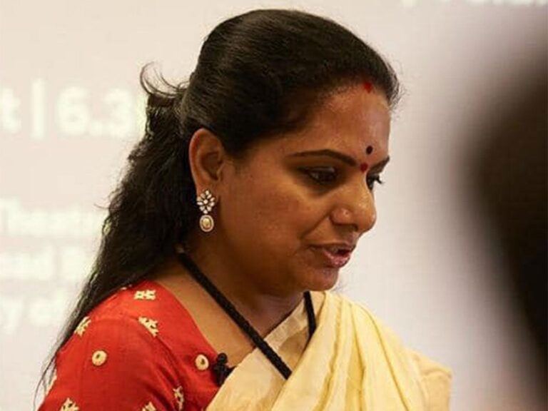 kalavakuntla-kavitha