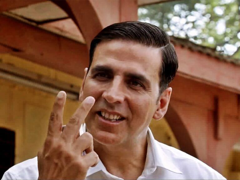 Hero Akshay Kumar