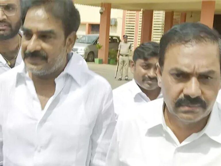 kakani-govardhan-reddy-pinnelli-ramakrishna-reddy