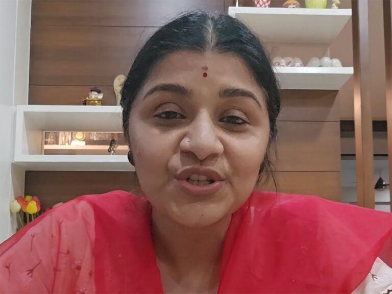 venu-swamy-wife-veena-srivaani-ignores-husband-shamelessness