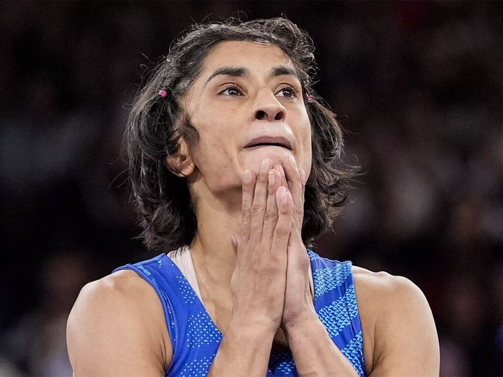 vinesh-phogat-disqualifies-olympics-2024