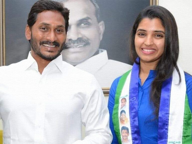 anchor-shyamala-ysrcp-jagan