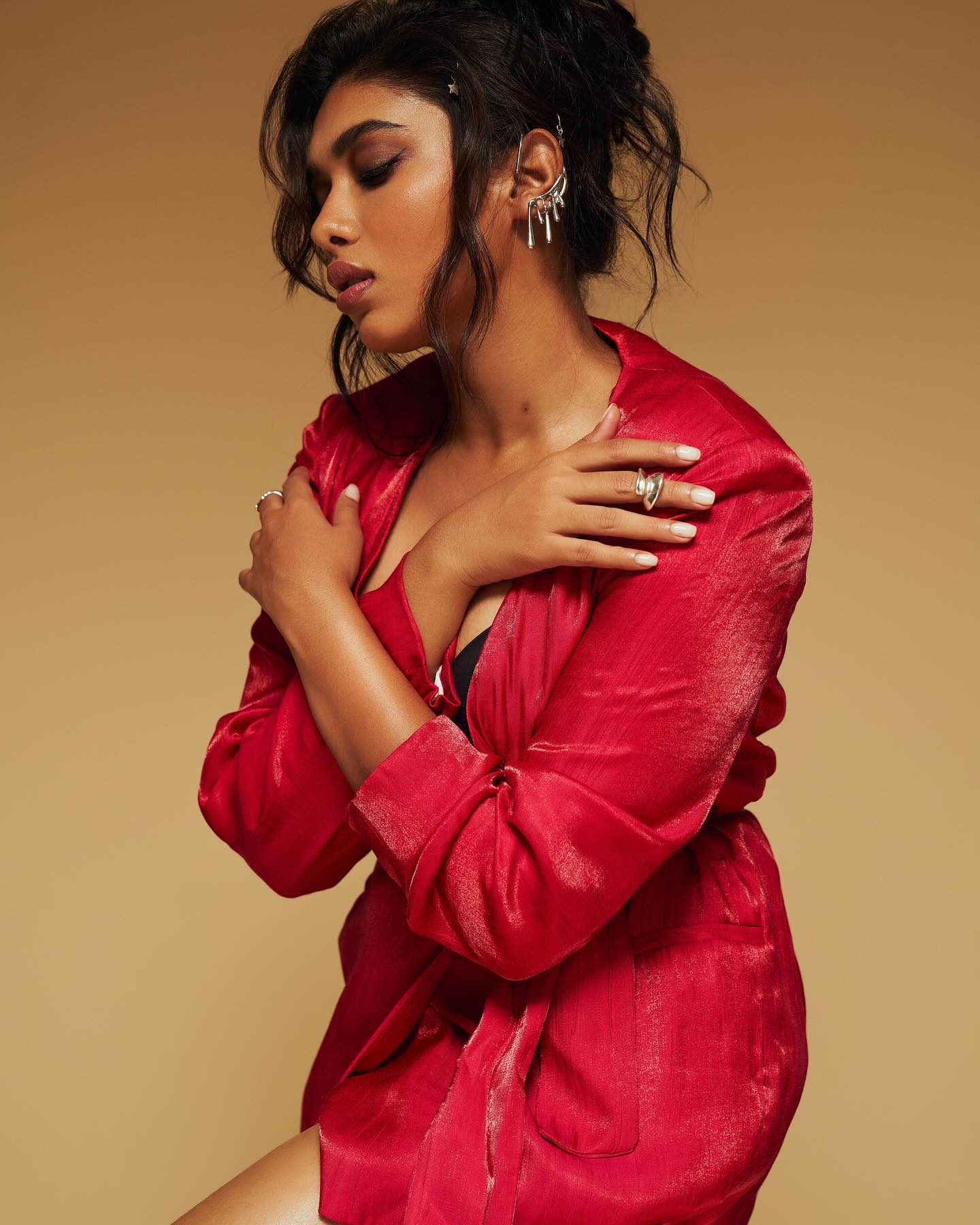 Smoking Hot: Dushara Vijayan's Stunning Shoot