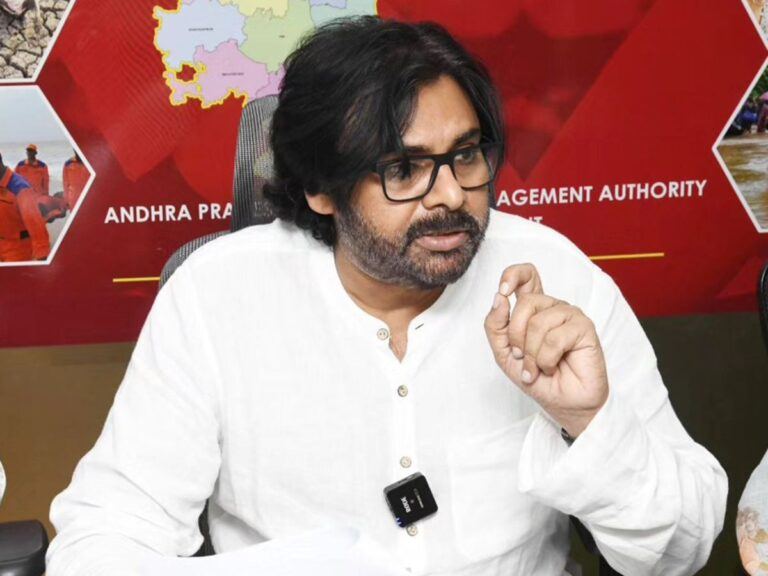 Pawan Kalyan Distributing Own Money From His Pocket