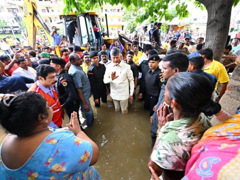 Vijayawada Floods... Will Open Our Eyes.?
