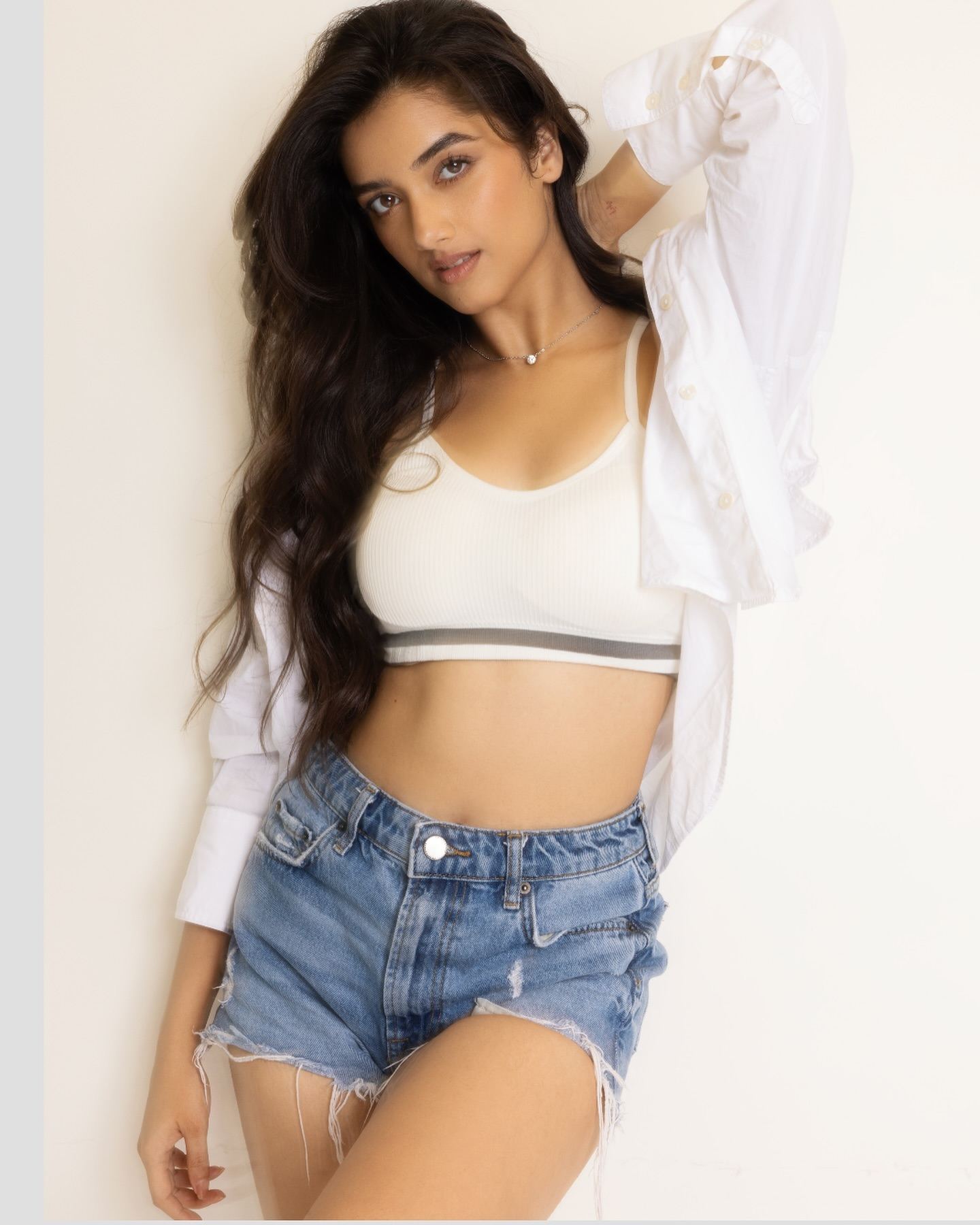 Bhagyashri Borse The Power of a Seductive Gaze
