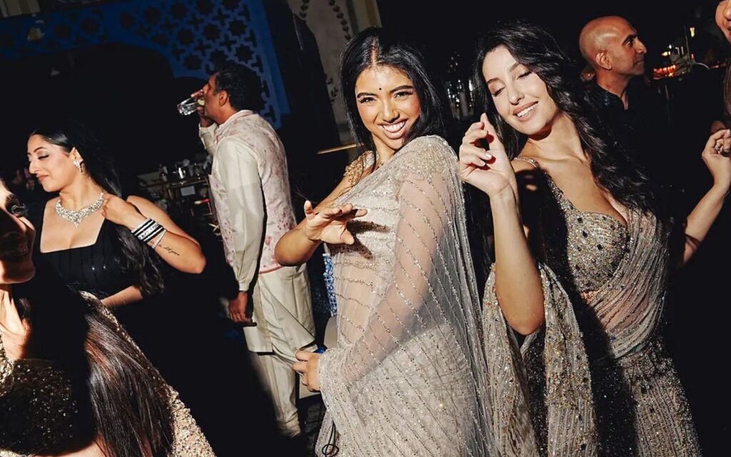 indian-woman-saree-culture-usa