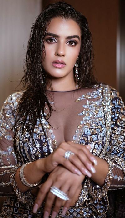 Kavya Thapar