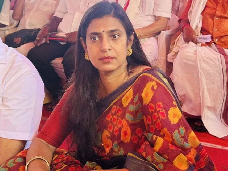 Actress Kasturi Absconding