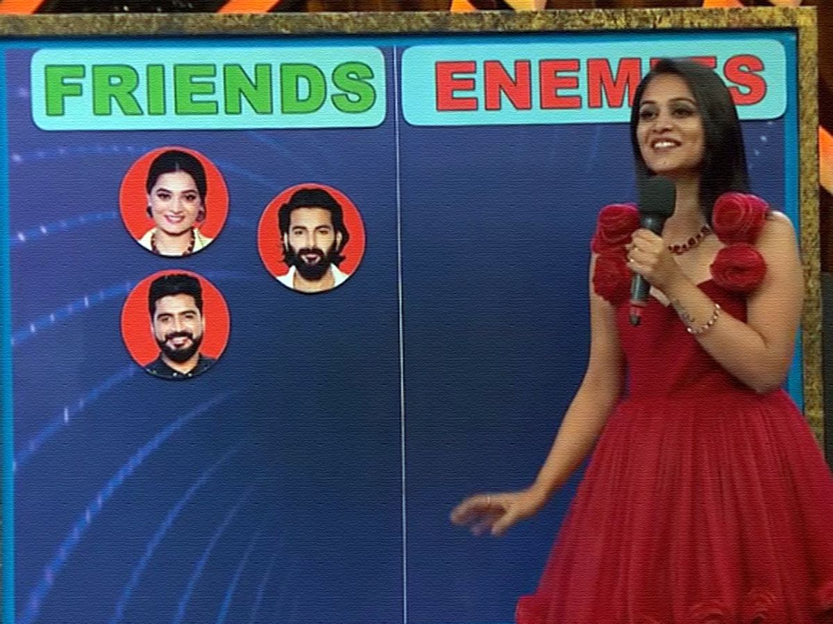 bigg-boss-telugu-season-8-unconvincing-hosting--eviction