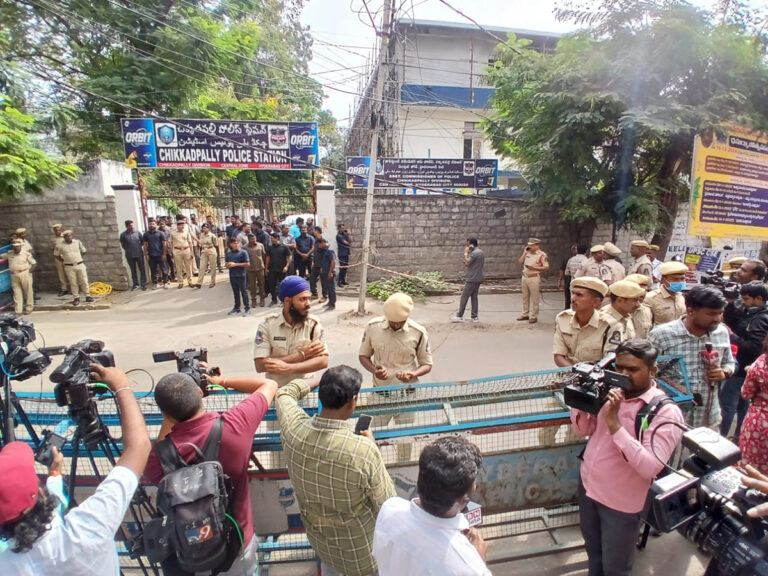 allu-arjun-case-police-warns-fake-news-spreaders