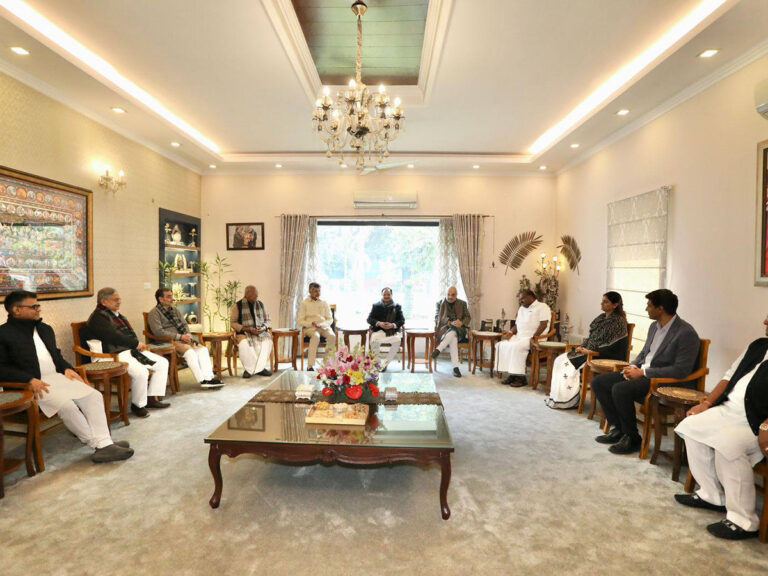 Chandrababu Naidu Meet Opposition Leaders in New Delhi