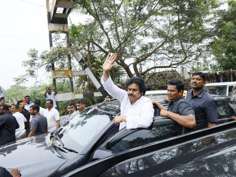 fake-ips-officer-in-pawan-kalyan-security