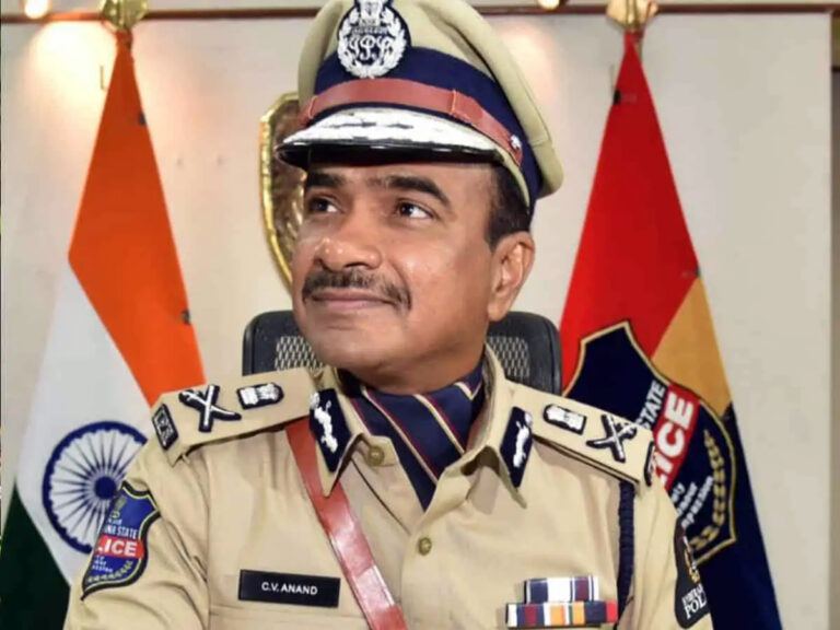 hyderabad-city-police-commissioner-apologies-to-national-media