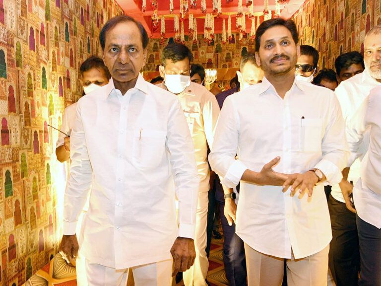 KCR Jagan