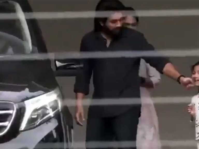 Live Updates: Allu Arjun at Chikkadapalli Police Station