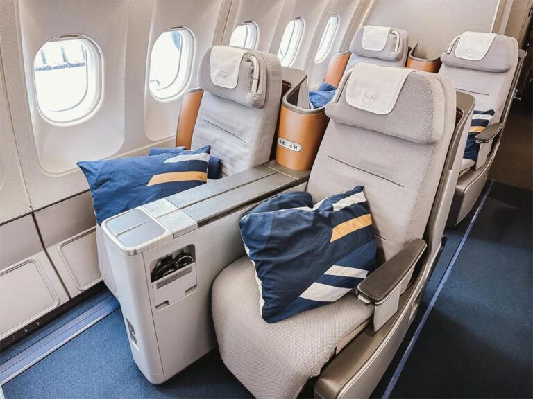 Lufthansa Business Class Seats Criticized