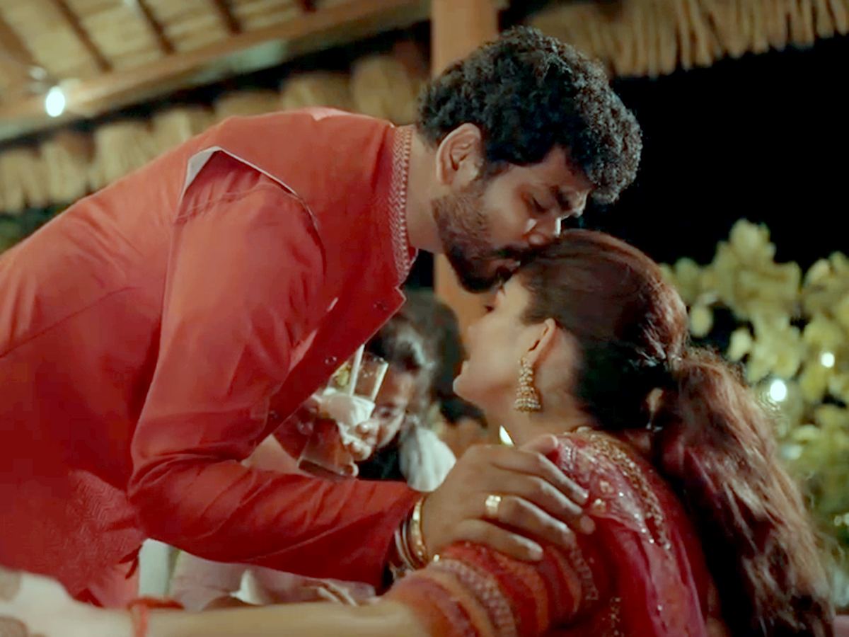 nayanathara-vignesh-shivan-kiss
