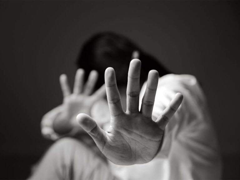 RAW Agent Abuses NRI Woman