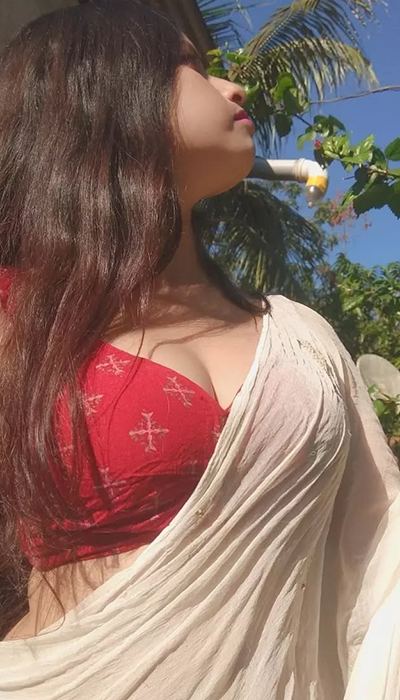 Red-Hot Sensation Taniya Sinha