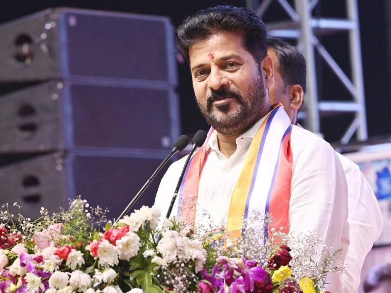 revanth-reddy-dil-raju-tollywood-meeting