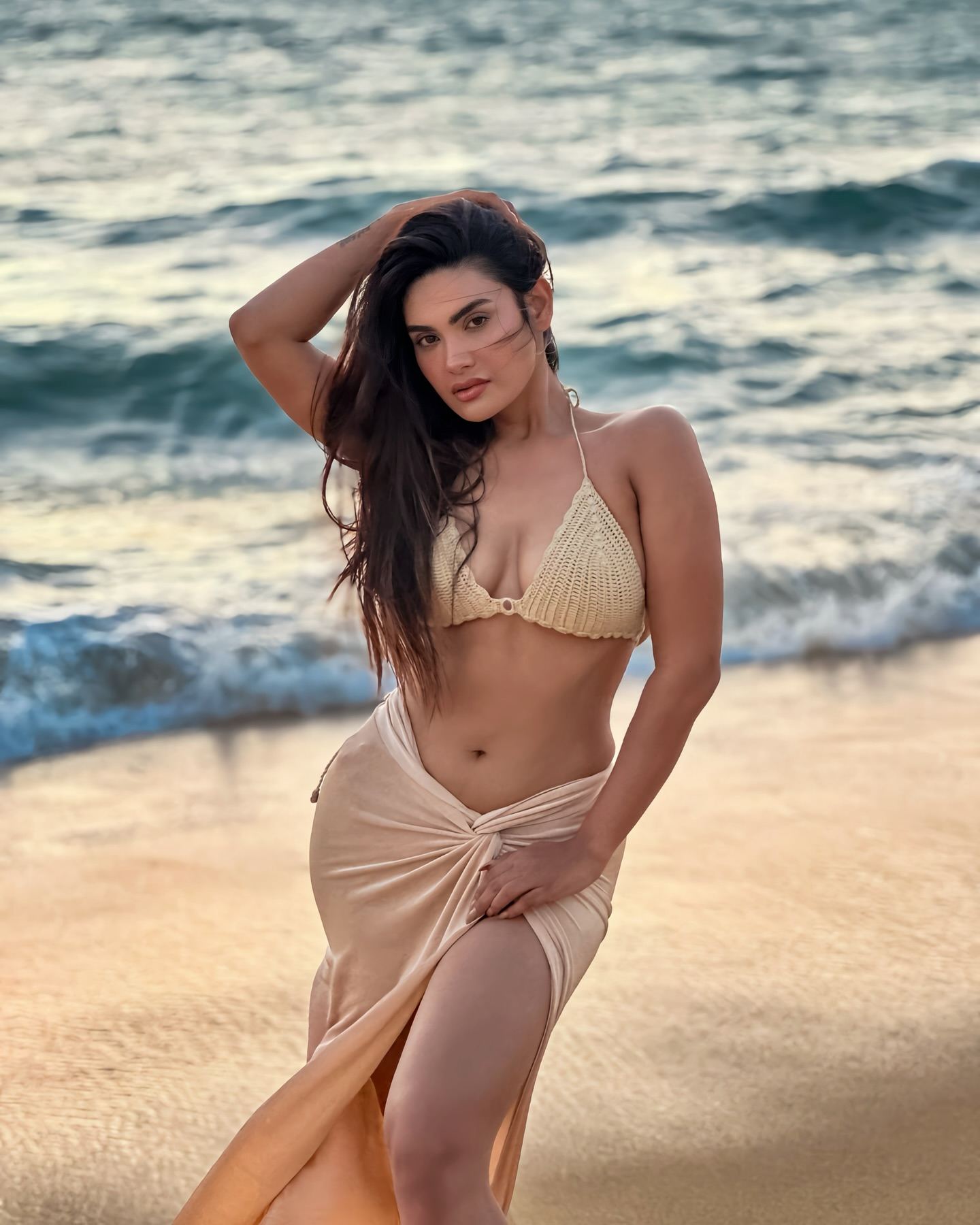 Sakshi Dwivedi's Hottest Beach Looks Revealed!