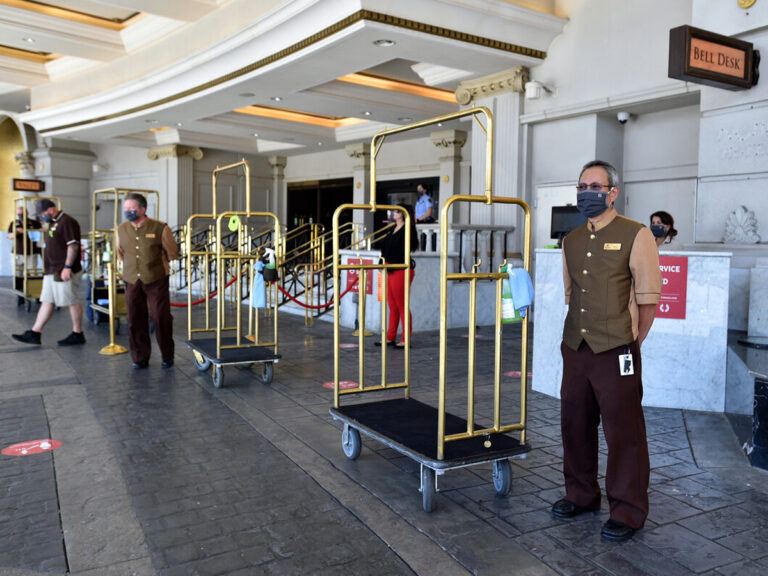 US Hotels Giving Chai and Samosas To Guests