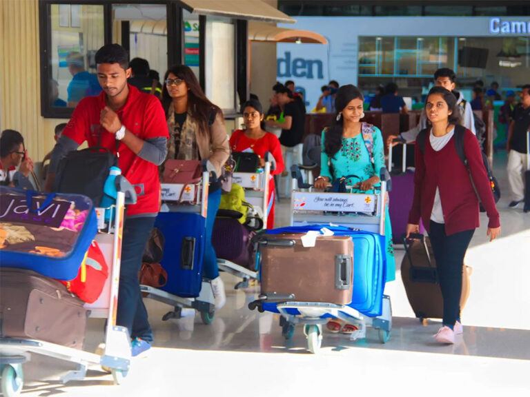 US Universities Are Luring Indian Students