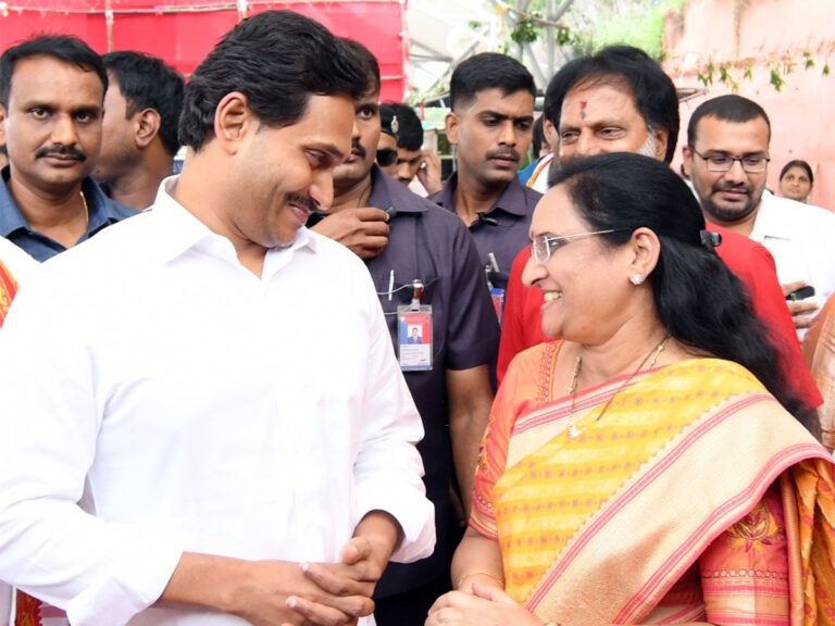 Vasireddy Padma Into TDP