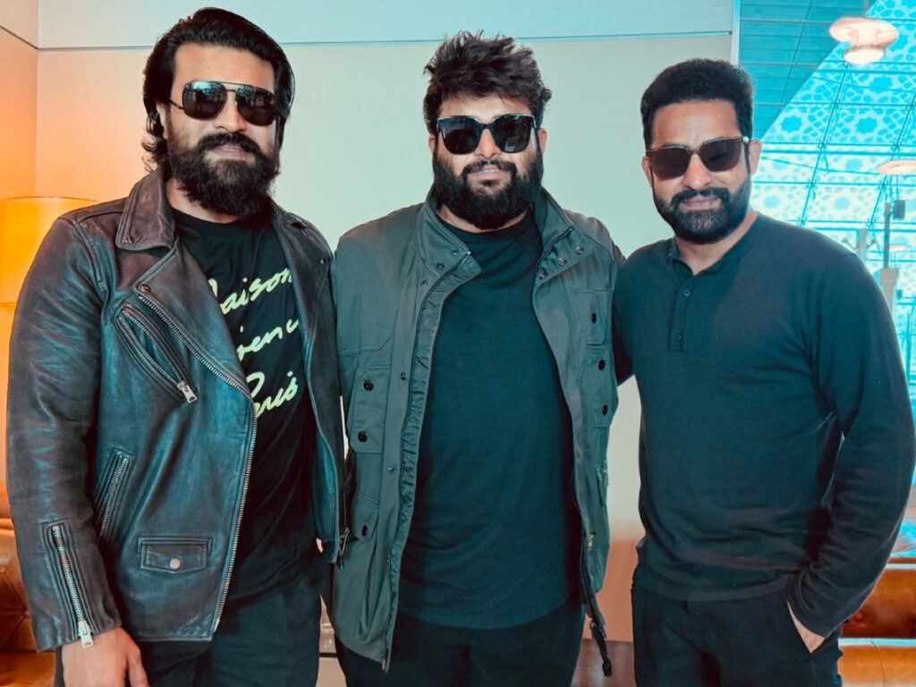 viral-pic---ram-charan-and-jr-ntr