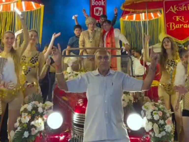 viral-wedding-outrage-over-sexy-russian-dancers