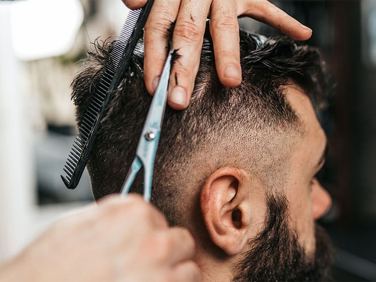 2.7K For Haircut Desi Barber Robs US Tourist