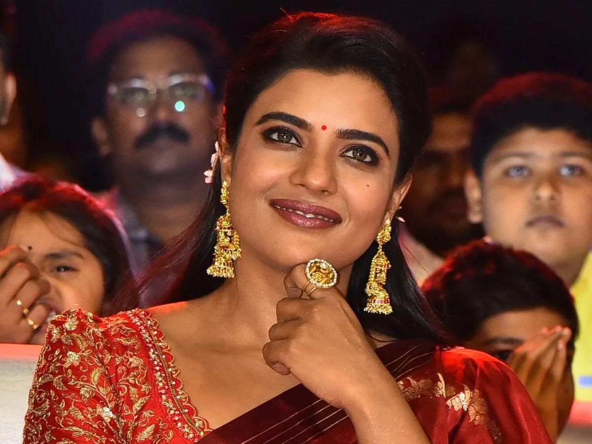 Can Aishwarya Rajesh Become Soundarya 2.0?