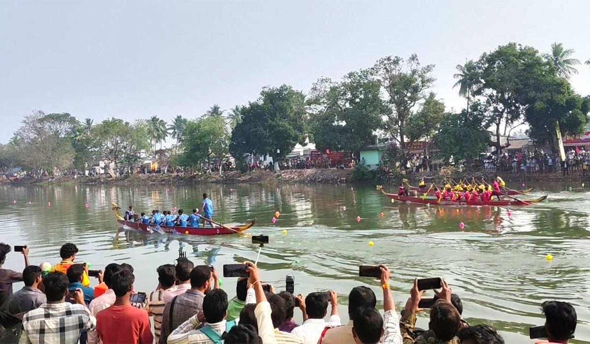 Boat Races Competition Held In Athreyapuram Canal