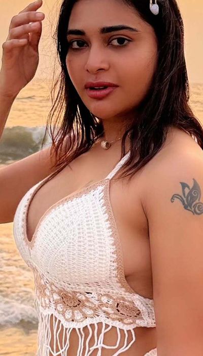 Bold and Striking Poses of Dharsha Gupta