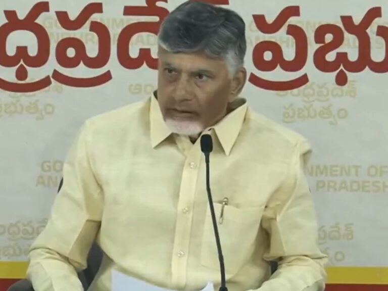 chandrababu-naidu Response on Vijaysai Retirement