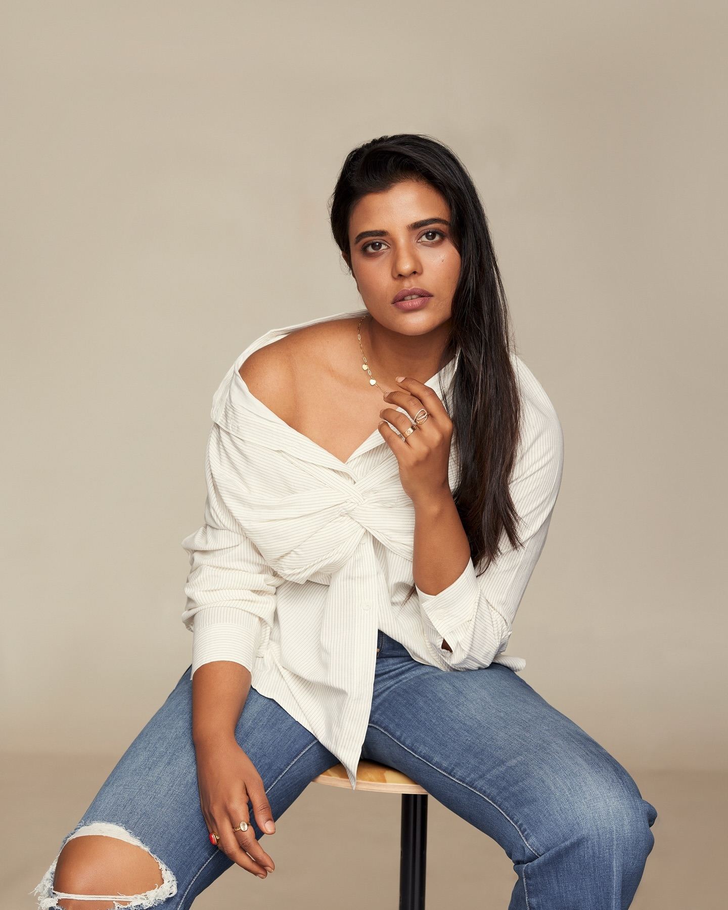 Homely Aishwarya Rajesh Turns Up the Heat in White