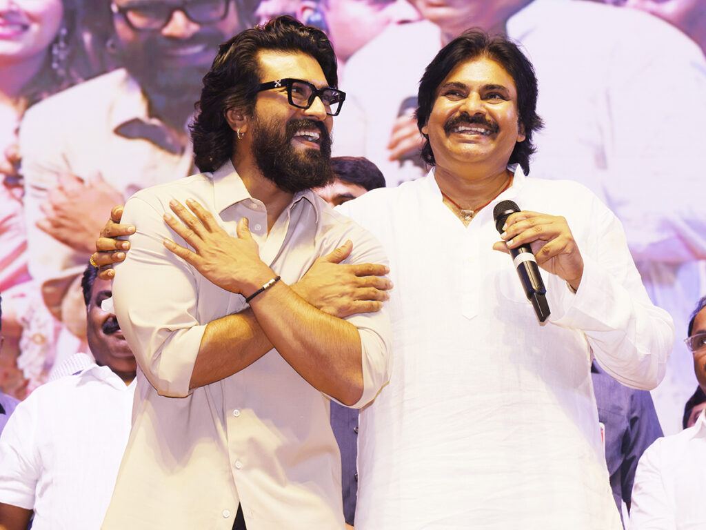 Pawan Kalyan At Game Changer Pre Release Event