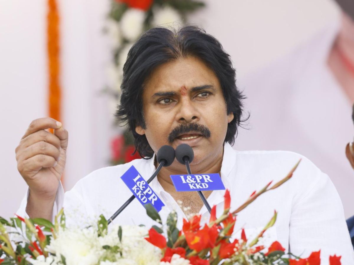 pawan-kalyan buys books