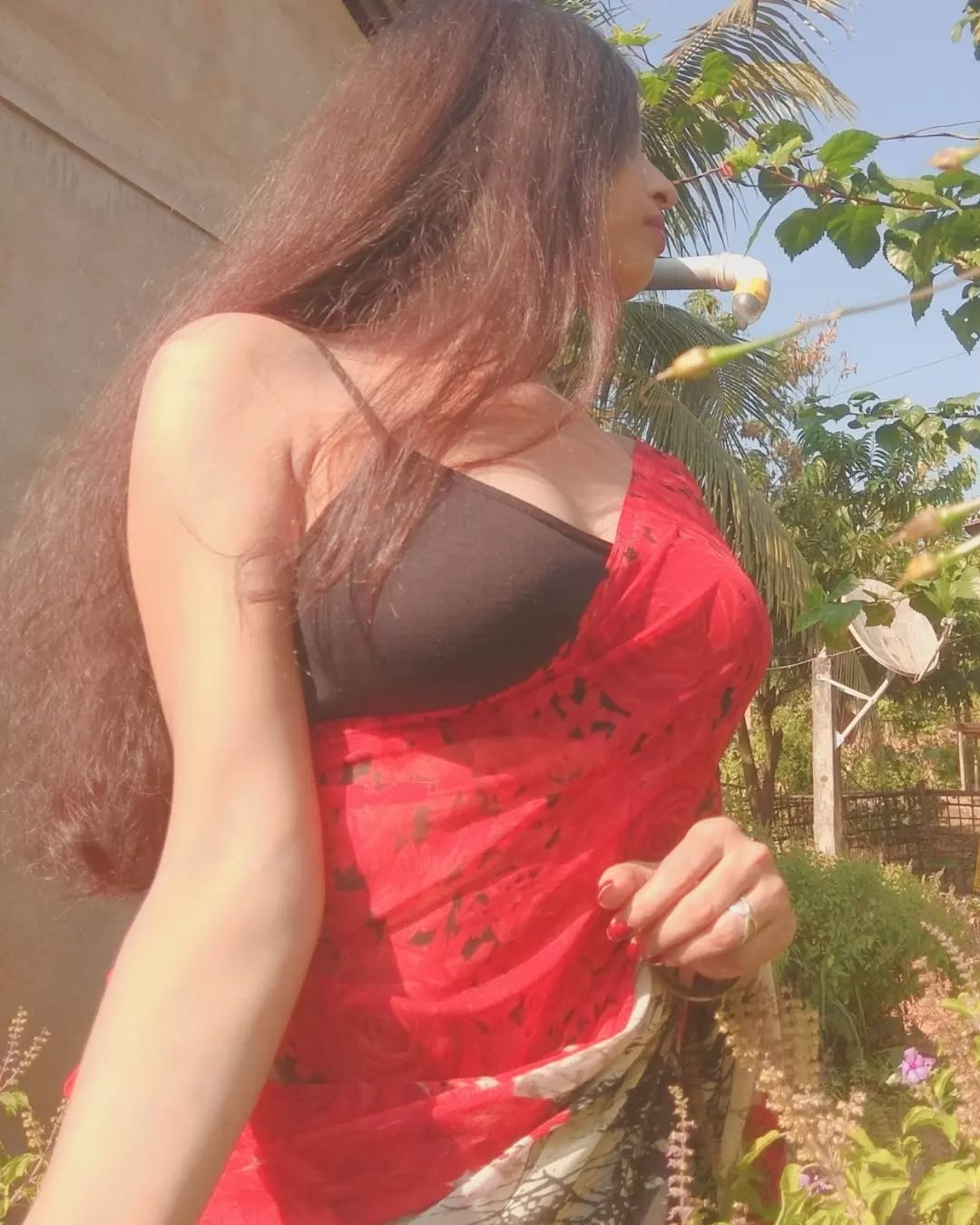 Sizzling and Homely Shoot of Taniya Sinha