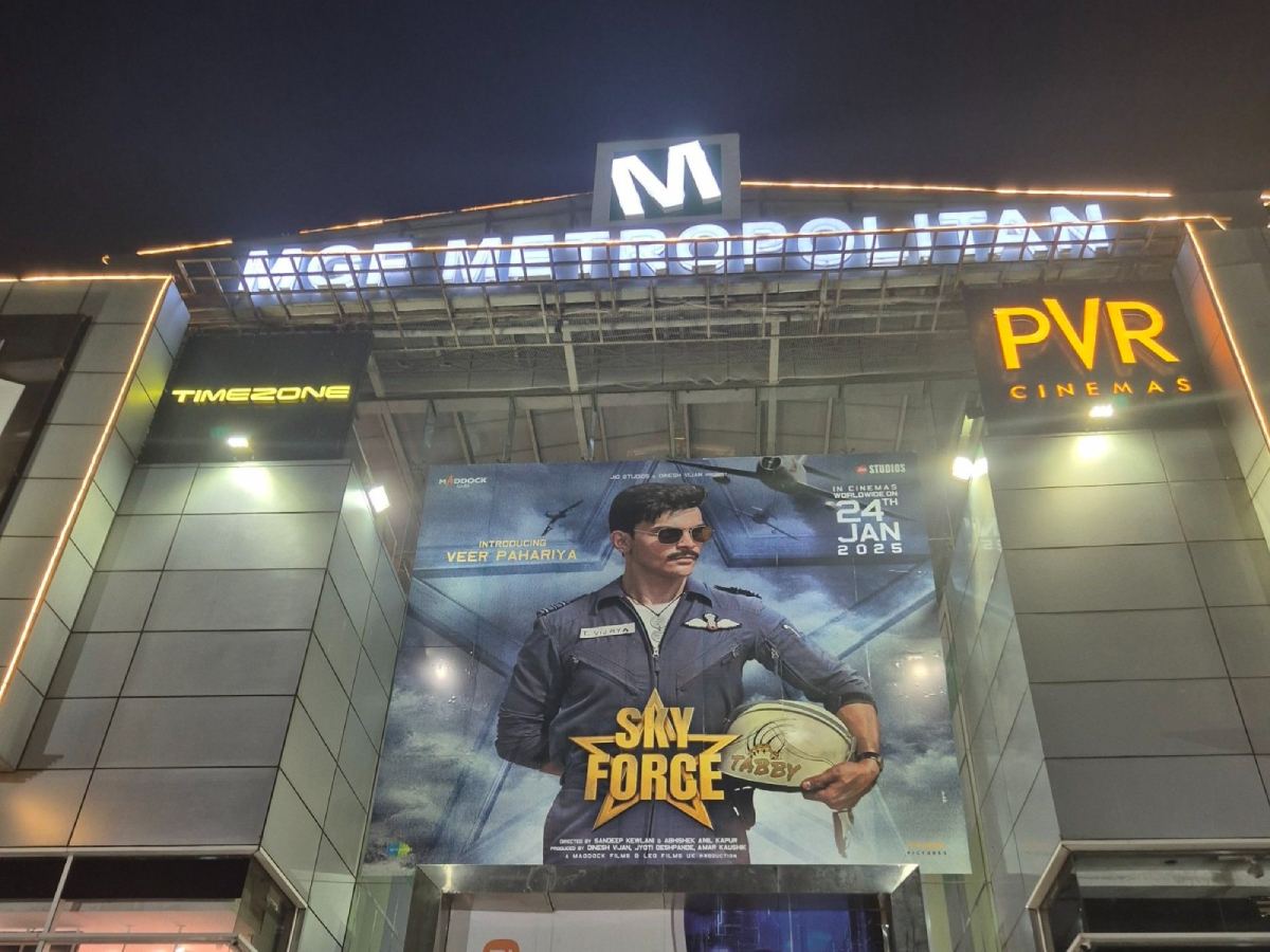 Sky Force Akshay Kumar Sidelined