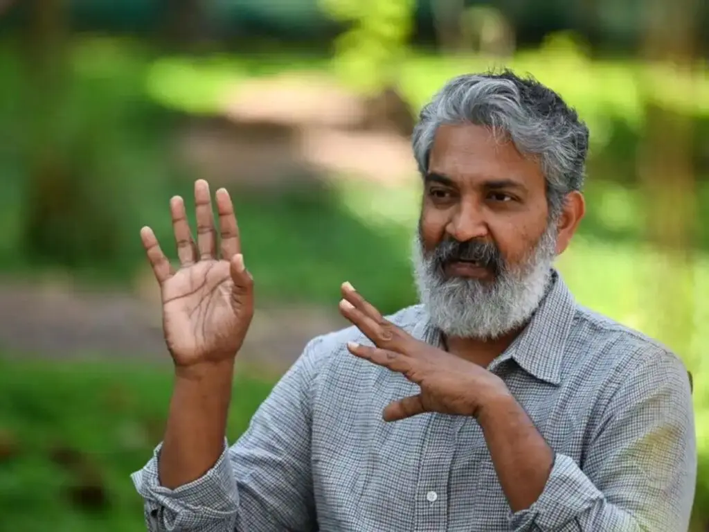 rajamouli-juggling-ssmb29-and-mahabharat