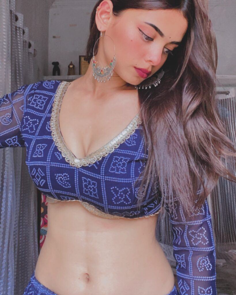 Ultra-Fit Afreen’s Youthful and Hot Clicks