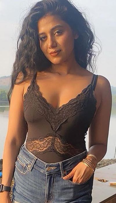youth-catcher-shilpa-manjunath-the-hot-queen