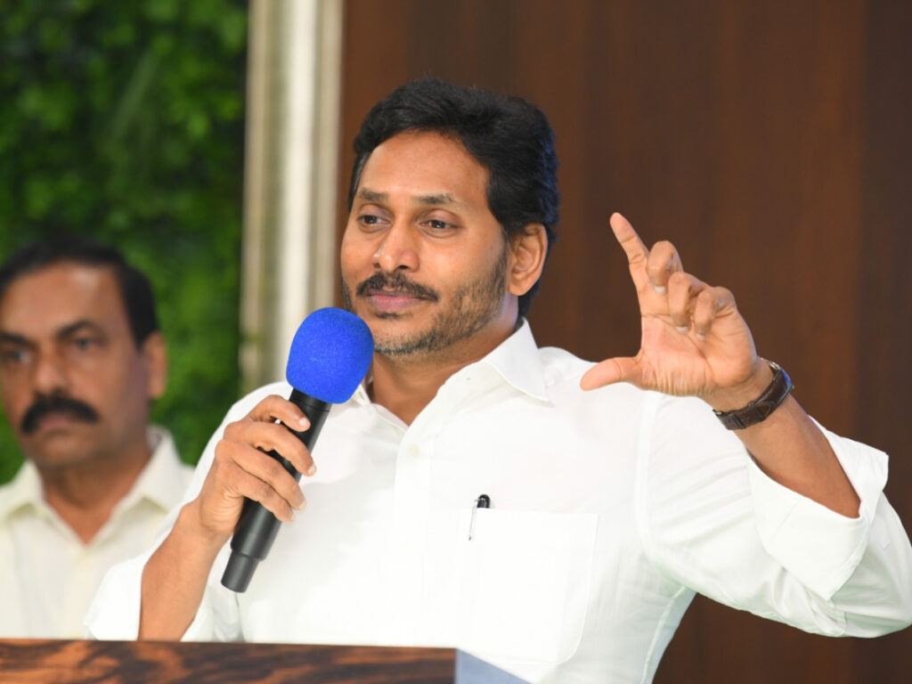 ys-jagan-mohan-reddy-big-pr-campaign