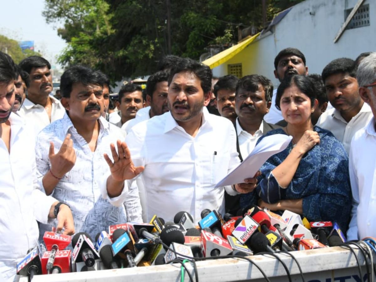 jagan-mohan-reddy-to media on vallabhaneni vamsi arrest