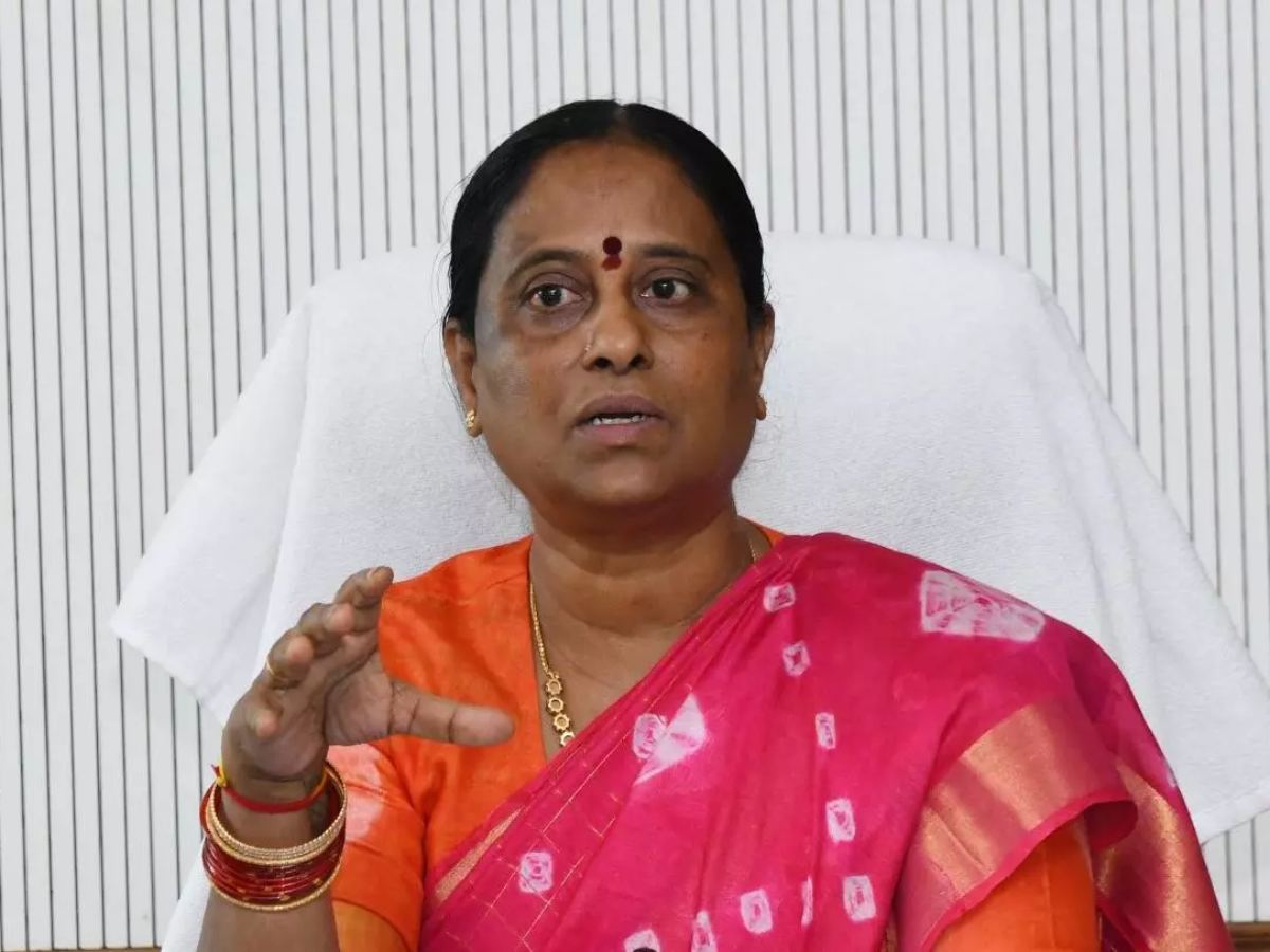 Konda Surekha Attends Court in Nagarjuna Defamation Case