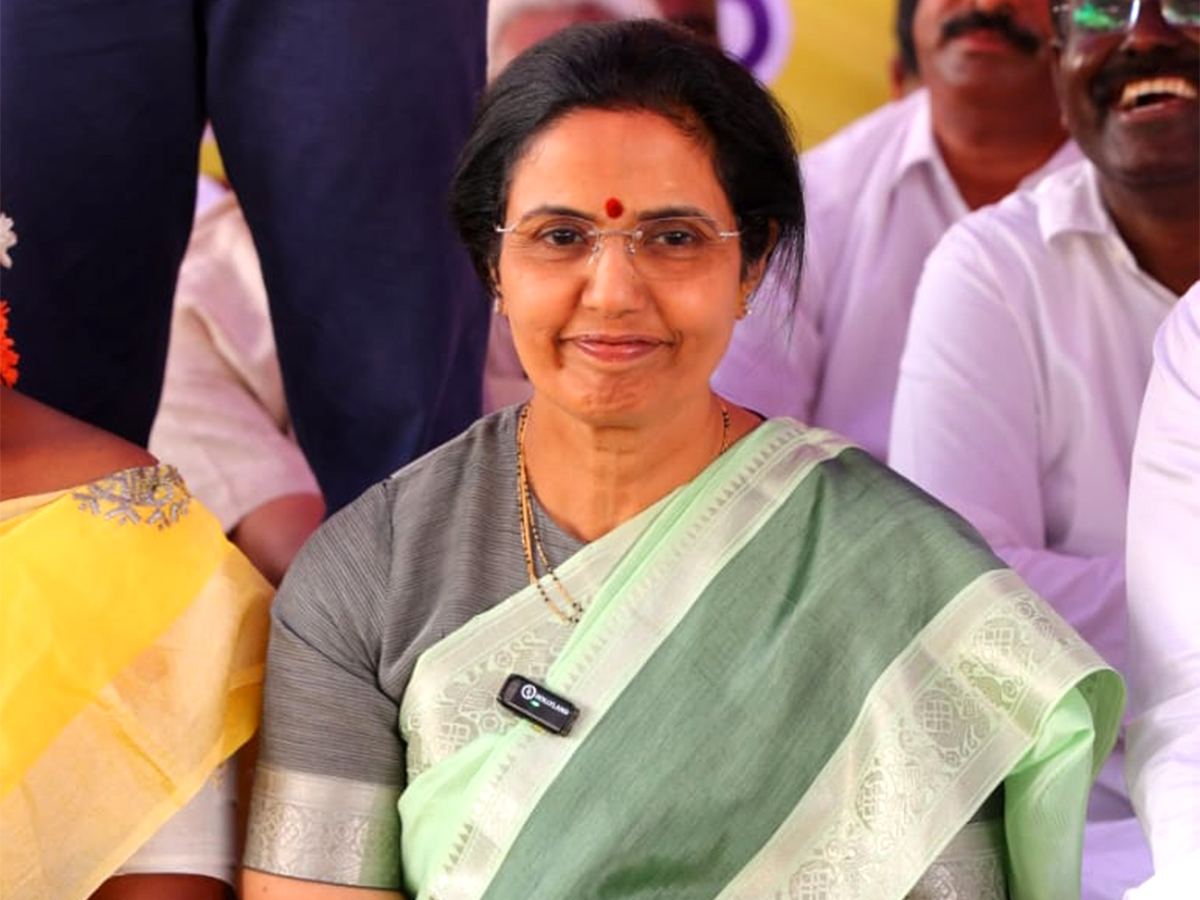 Nara Bhuvaneshwari in Action