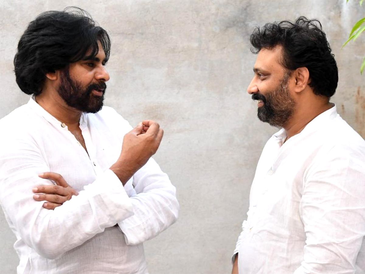 Pawan Kalyan Go Soft On Kiran Royal